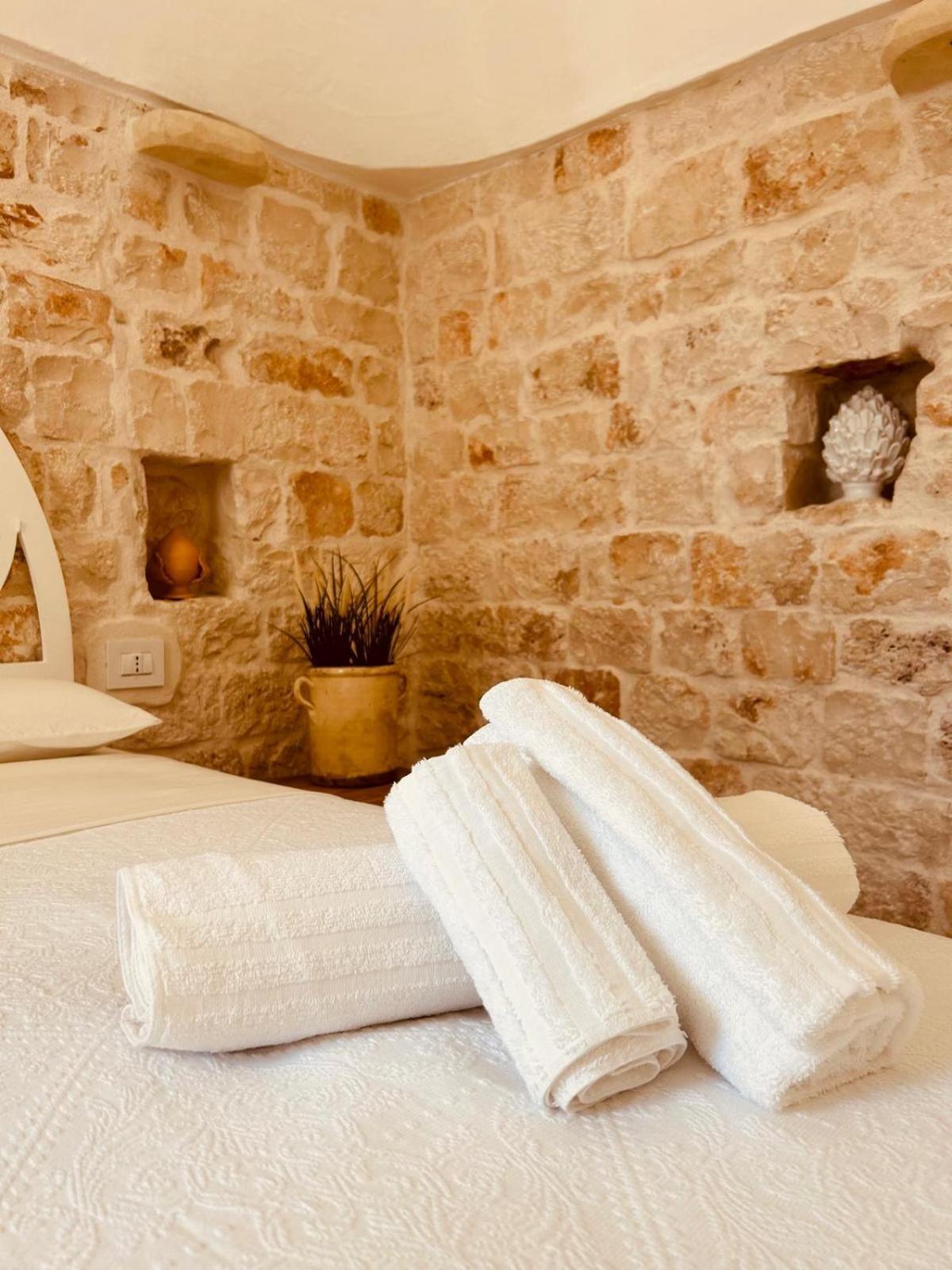 Trulli In Contrada - Monopoli Casa de hóspedes Exterior foto